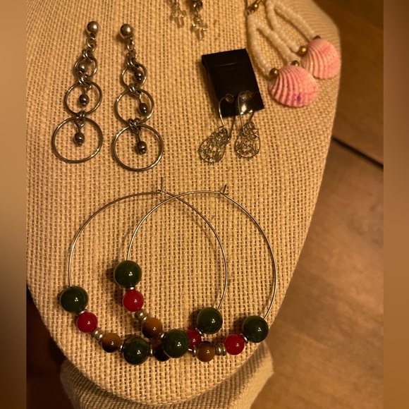 Earring Bundle - Picture 2 of 4